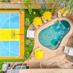 Heated Pool, Spa, Sauna, Mini Golf, Pickleball